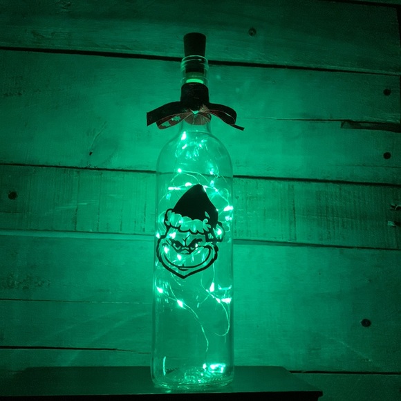 Grinch face with santa hat wine bottle lantern - Picture 7 of 9